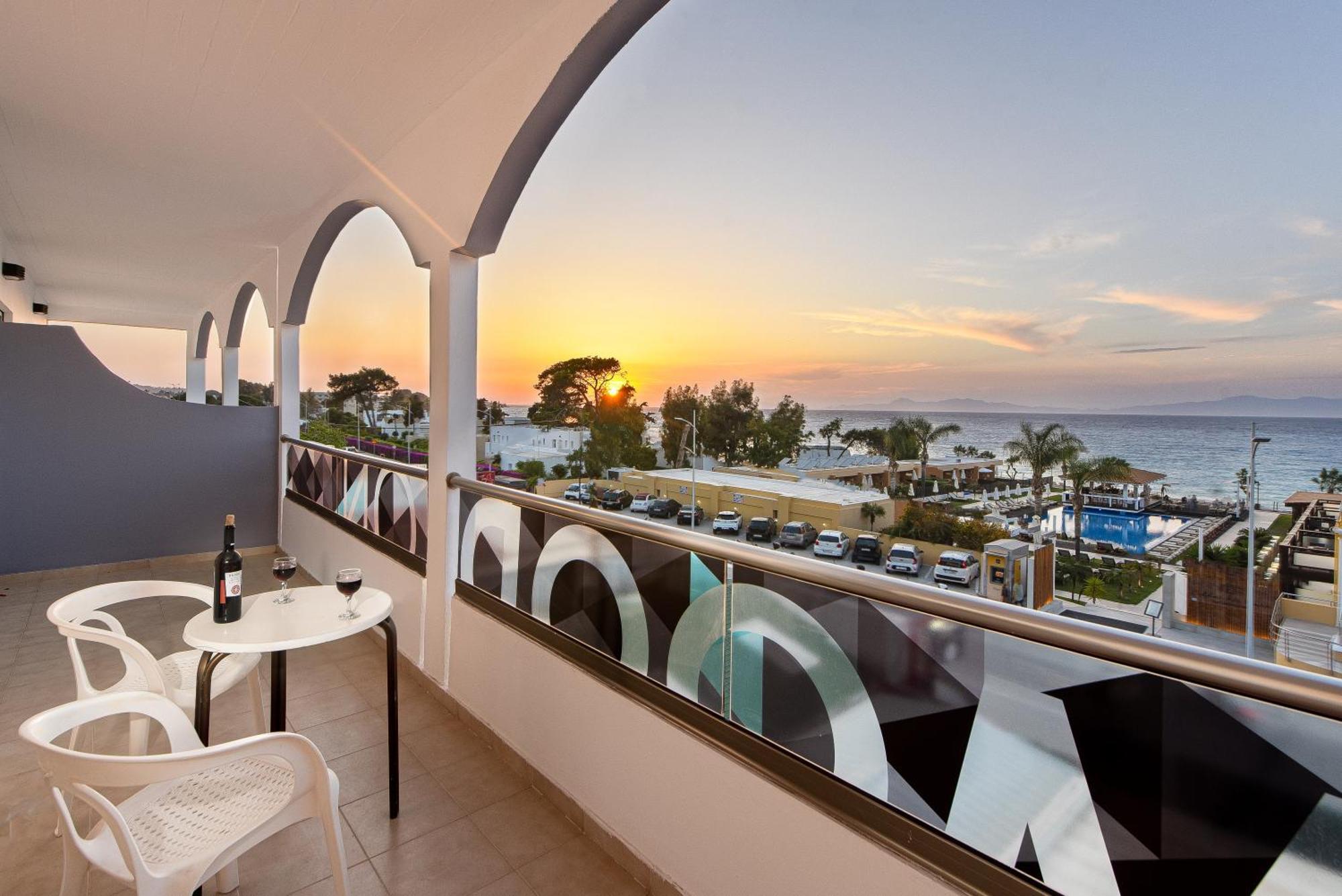 Sunny Days Hotel Ixia (Rhodes) Exterior foto